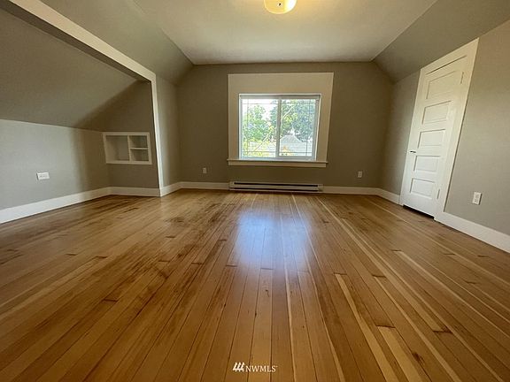 4th image of 1409 S Sheridan Ave #B