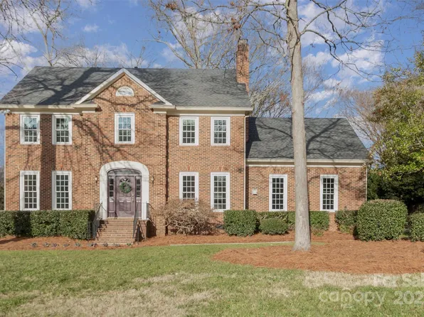 11613 Old Surry Ln, Charlotte, NC 28277