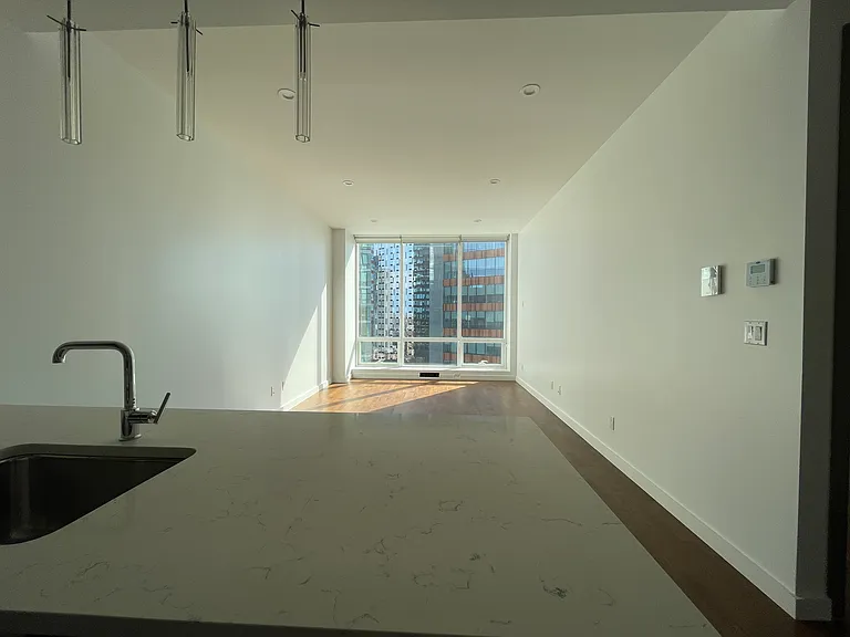 27-17 42nd Rd #16G — Photo 1