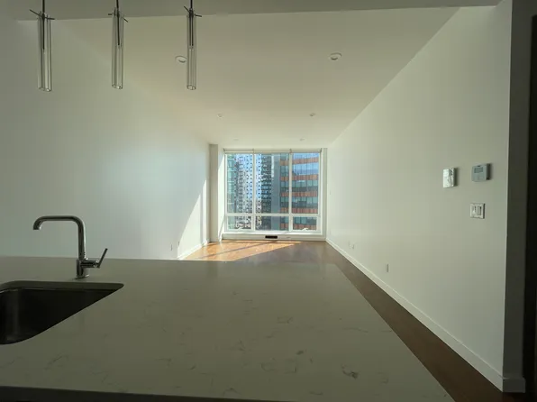 27-17 42nd Rd #16G, Long Island City, NY 11101