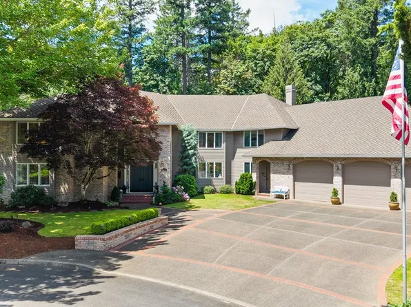 4221 SW Selling Ct, Portland, OR 97221