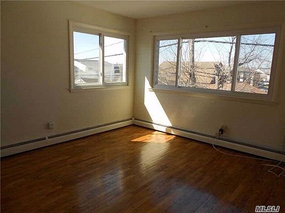 4th image of 711 E Park Ave