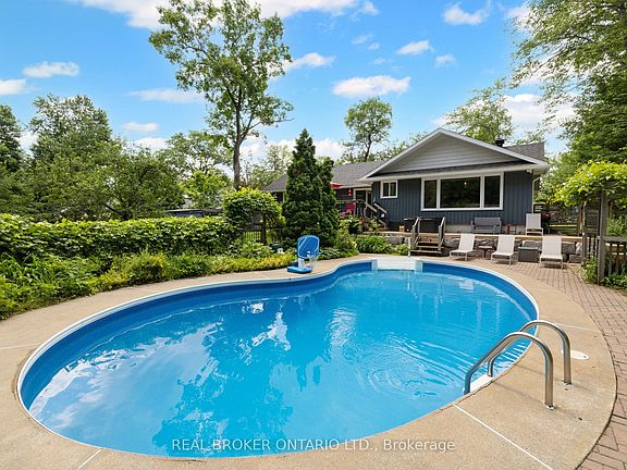4th image of 929 Bayview Dr