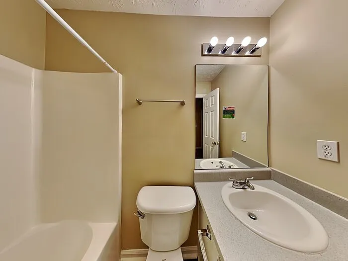 9135 Jefferson Village Dr SW — Photo 15