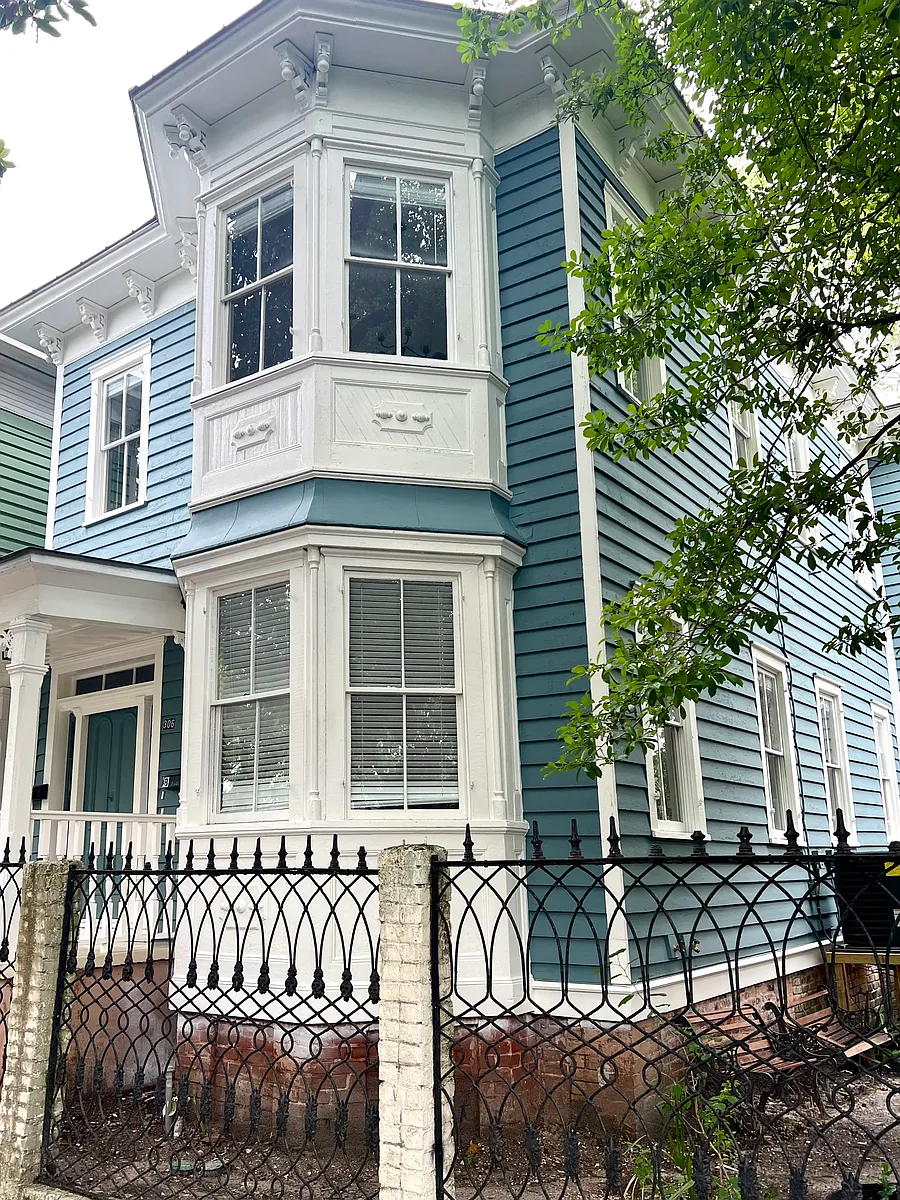 Building Photo - 306 E Park Ave #A