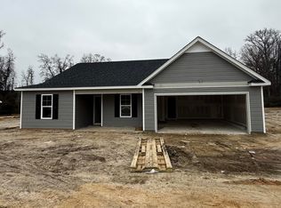 214 Dalton Dr, Lumber Bridge, NC 28357