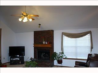 3rd image of 1304 SW 108th Pl