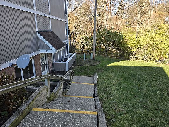 4th image of 227 Portage Lakes Dr Unit F