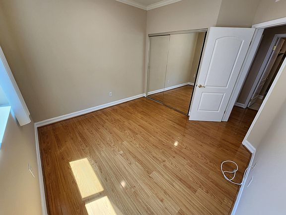3rd image of 565 E San Jose Ave