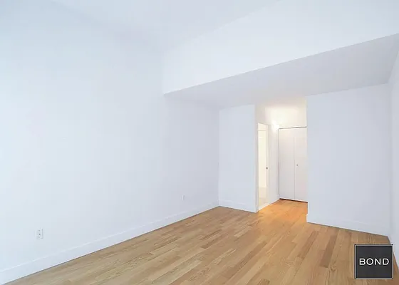 Rented by Bond New York | media 6