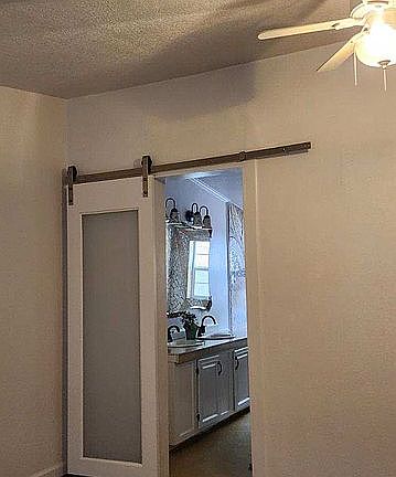 Entry to master bath