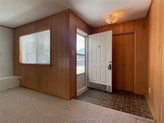 5th image of 1113 Neal Pickett Dr