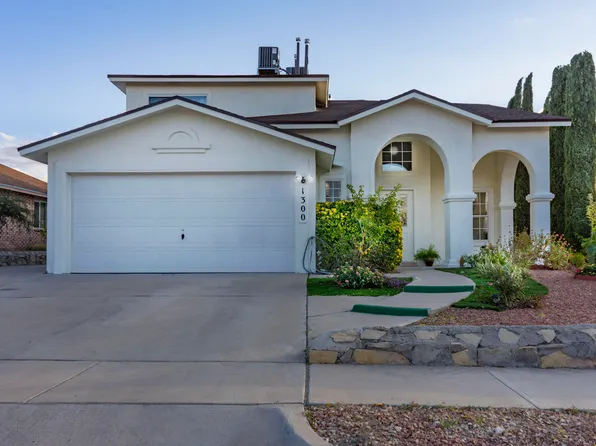 1300 Thunder Bolt Ct, El Paso, TX 79936