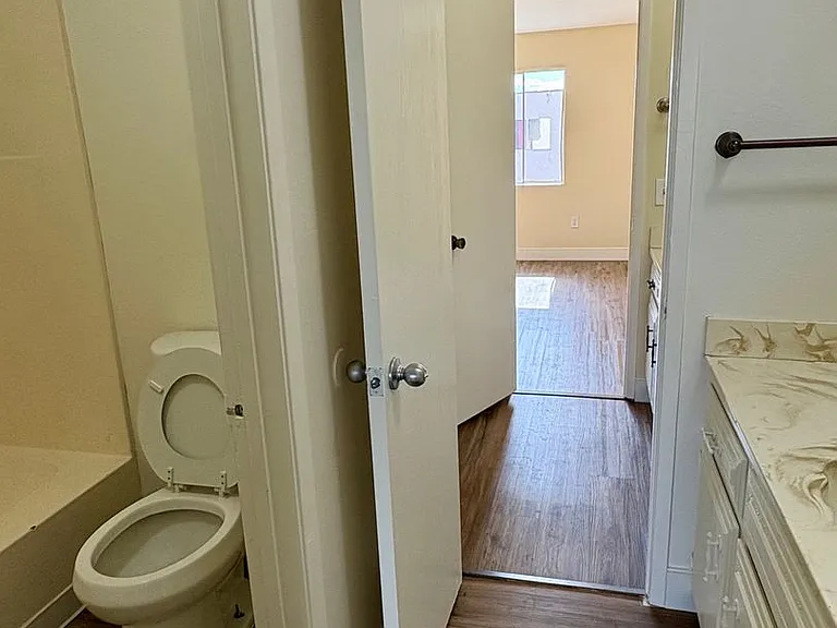 43275 Hacienda St — Photo 20