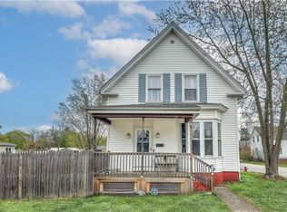 246 Adams St, Warwick, RI 02888