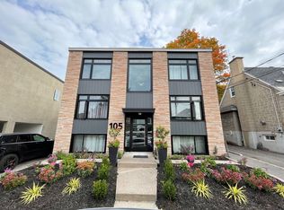 105 Rosemount Ave #15, Ottawa, ON K1Y 1P5