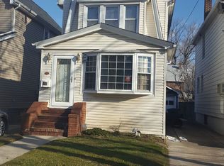 71-13 Manse St, Flushing, NY 11375