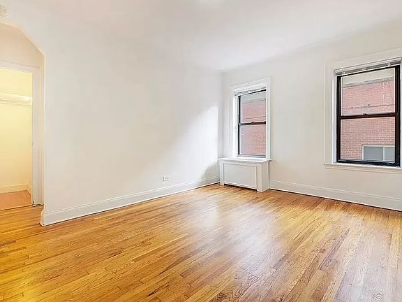 4th image of 301 E 53rd St #2H