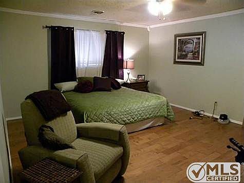 5th image of 2935 Canyon Dr