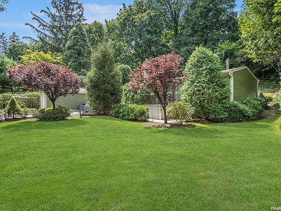 2nd image of 17 Cedar Valley Ln