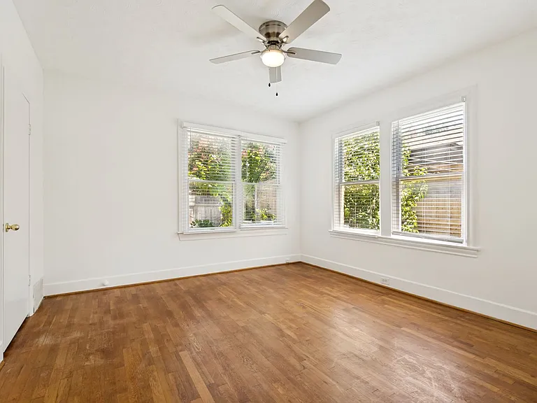 6025 Llano Ave — Photo 8