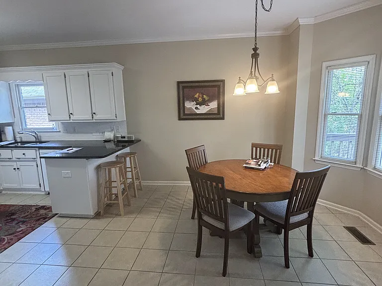 1209 Ivy Brook Cir — Photo 16