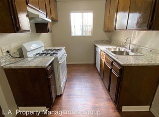 24851 Walnut St #105, Newhall, CA 91321