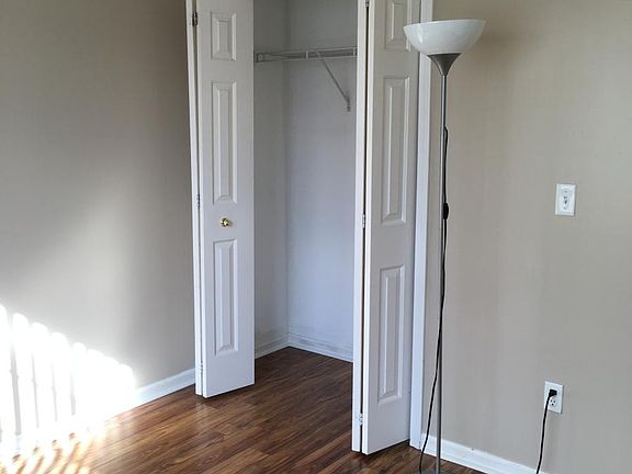 Second bed closet