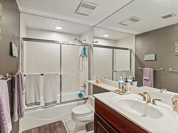 5th image of 7893 Bahia Vista Ct #7893