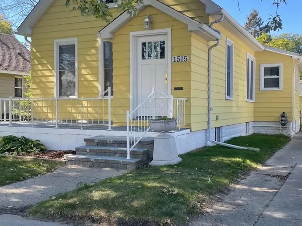 1515 11th Ave, Port Huron, MI 48060