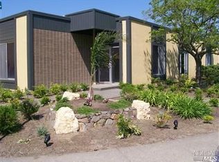 10 Paul Dr, San Rafael, CA 94903