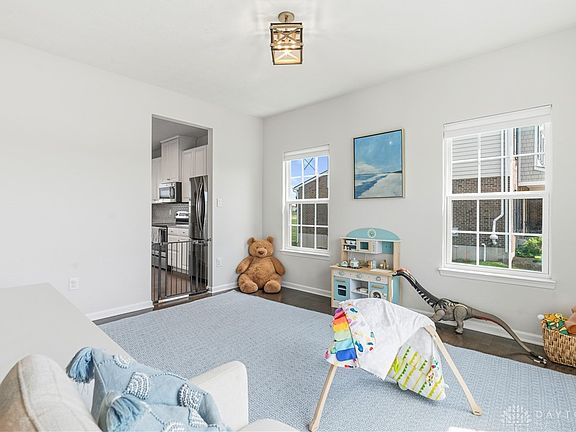 5th image of 295 Fox Creek Ct