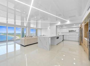Point Of, Fort Lauderdale, FL 33316