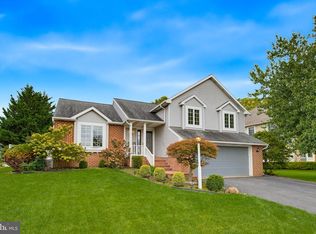 9 Cordell Dr, Stevens, PA 17578