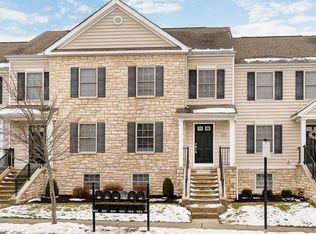 233 Autumn Ridge Cir, Pickerington, OH 43147