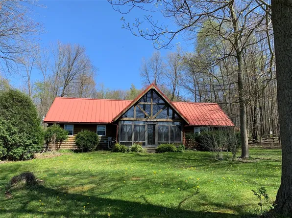 9680 Adamsville Rd, Hartstown, PA 16131