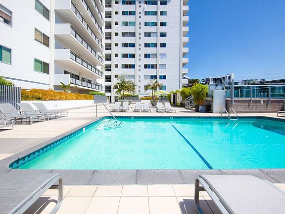 2nd image of 1155 N La Cienega Blvd APT 404