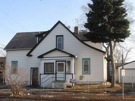 E 28th St, Minneapolis — Photo 2