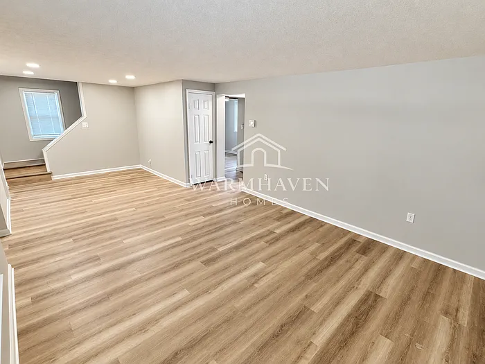 3 bed, 2.0 bath, 1229 sqft, $1,895 — Photo 4