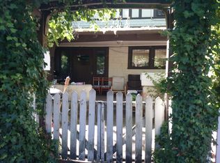 611 13th Ave E, Seattle, WA 98102