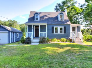 60 Town Farm Rd, Salem, NH 03079