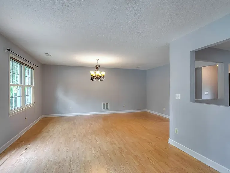 2704 Powhatan Dr — Photo 23