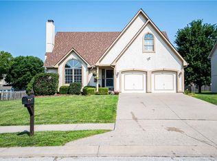7400 N Palmer Ave, Kansas City, MO 64158