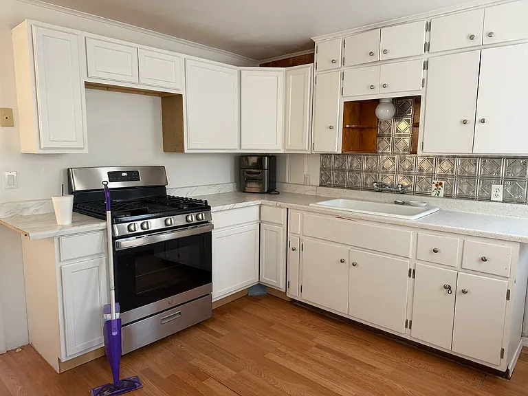 1108 N Park Dr #A — Photo 6