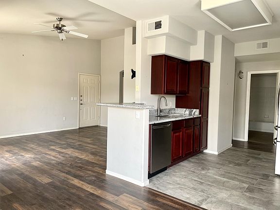 Kitchen photo #1