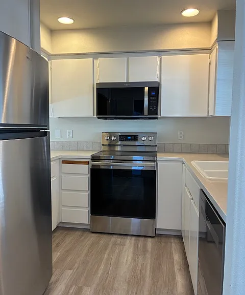 831 NE 71st Ave — Photo 5