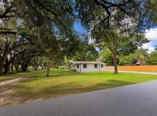 1103 W Terrace Dr, Plant City, FL 33563
