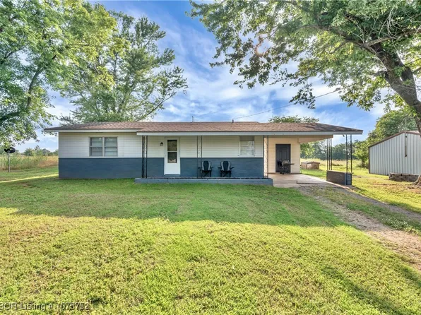 104922 S 4620th Rd, Sallisaw, OK 74955