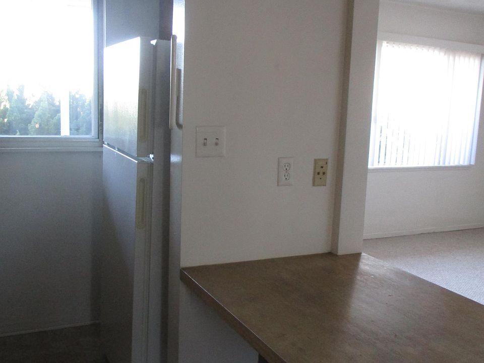 1st image of 7451 La Jolla Blvd APT B