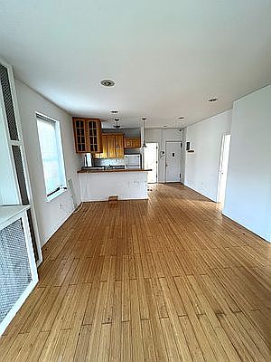 3rd image of 21-05 33rd St #5E
